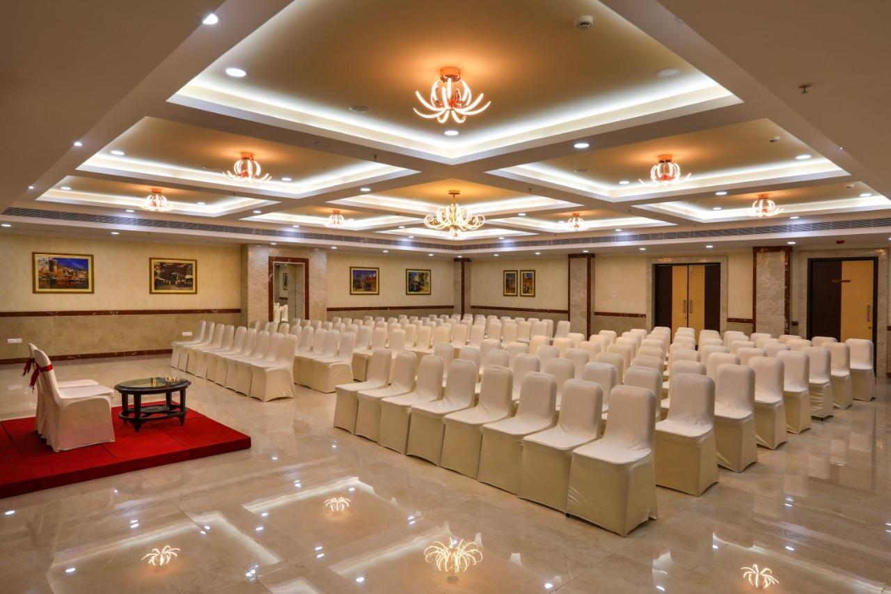 Hotel Aadithya Chennai Extérieur photo