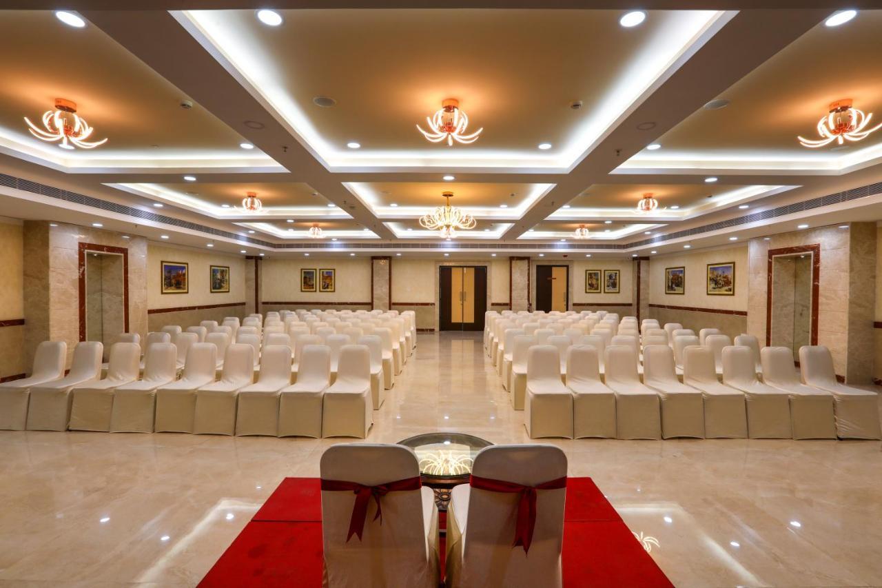Hotel Aadithya Chennai Extérieur photo