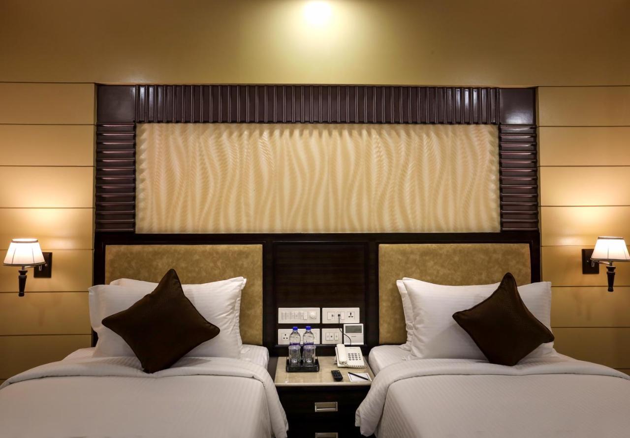Hotel Aadithya Chennai Extérieur photo